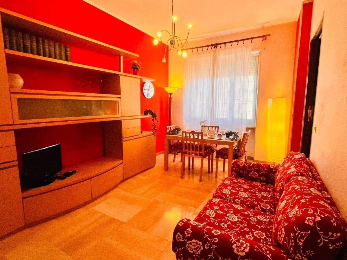Sky Apartment A Due Passi Dalla Stazione Collegno Kültér fotó