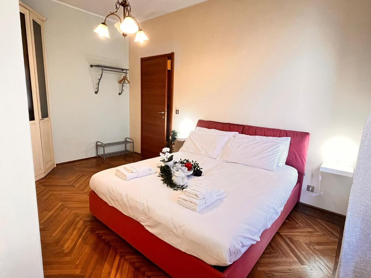 Sky Apartment A Due Passi Dalla Stazione Collegno Kültér fotó